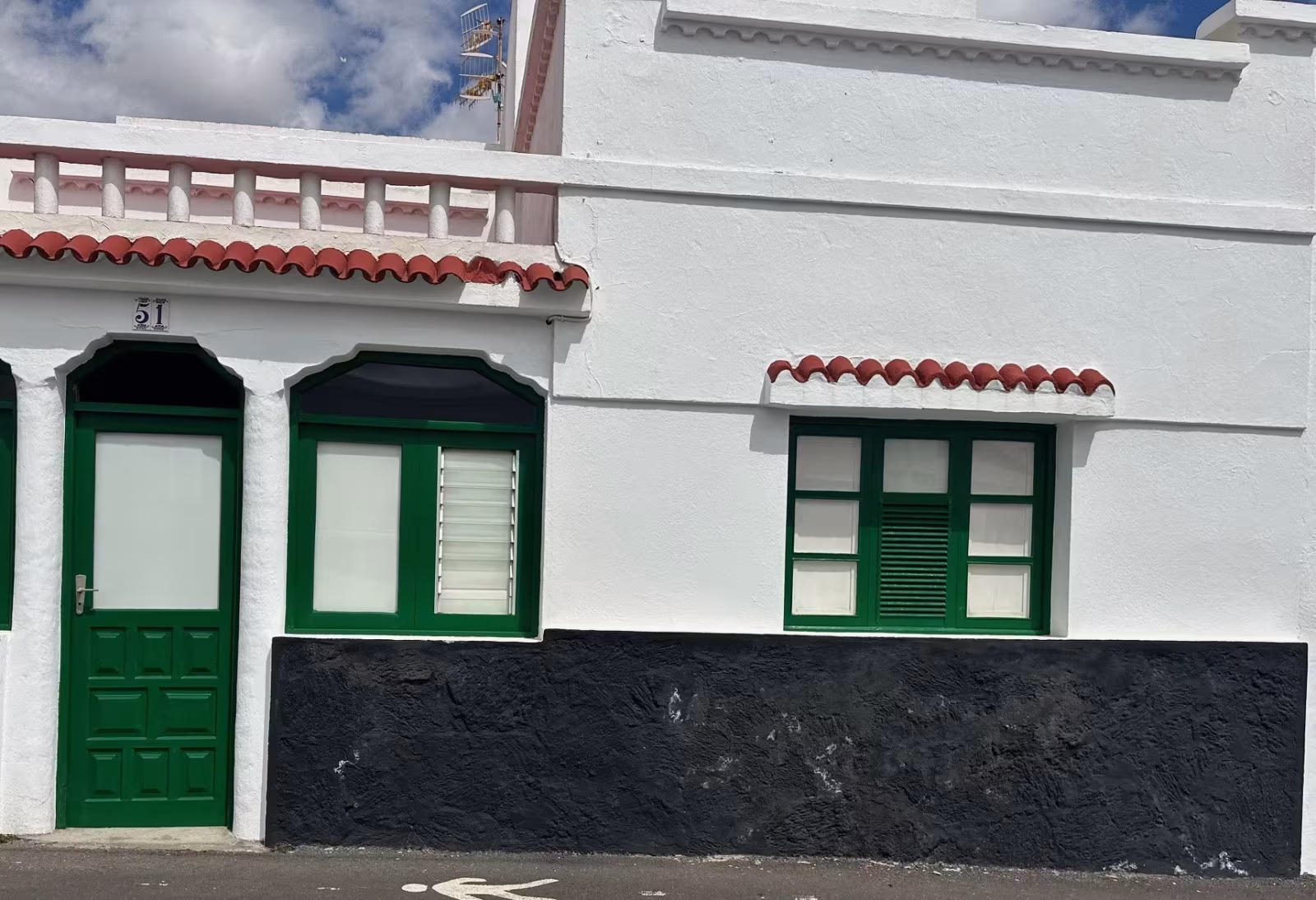 Why Are All the Houses in Lanzarote White? The Story Behind the Island’s Iconic Look