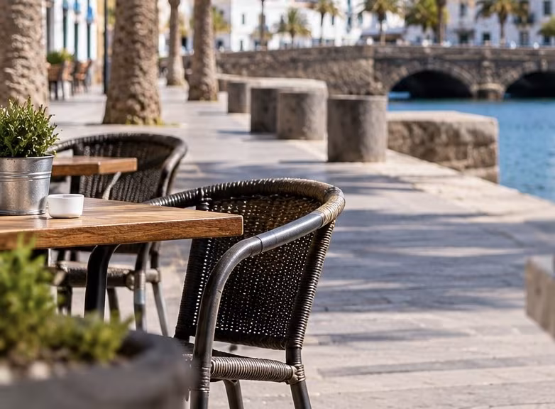 Arrecife Targets Four Businesses Operating Without the Required Licences