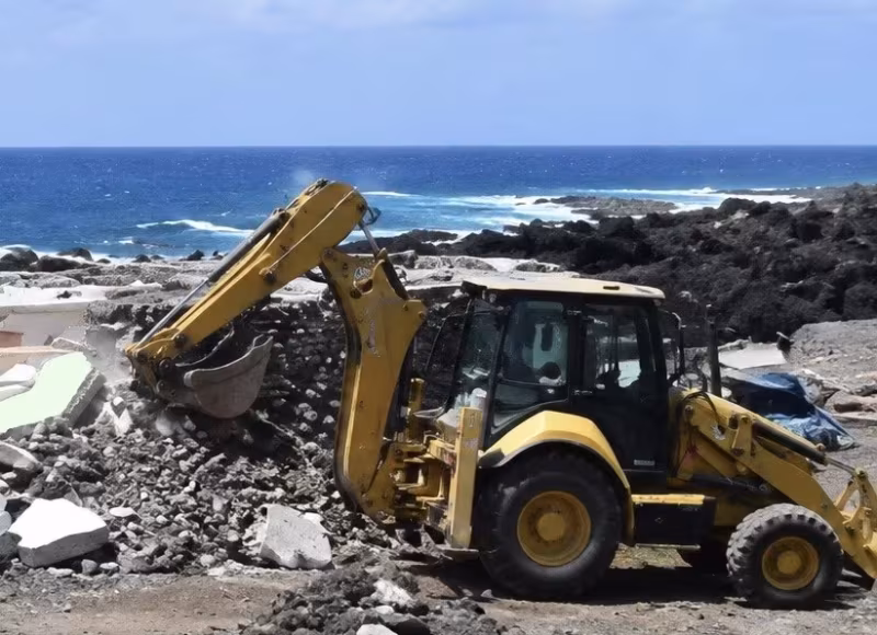 Historic Family Beach Hut Demolished on Lanzarote Coast After Almost 20 Years of Legal Proceedings