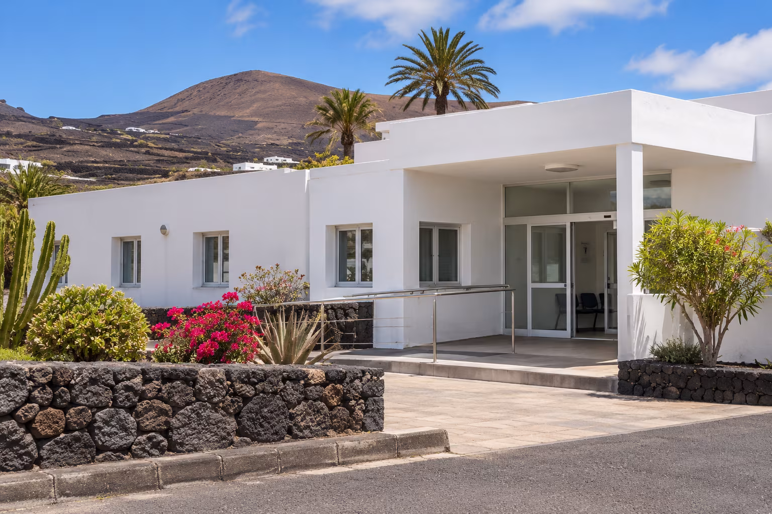 Lanzarote health centre in Mala facing water-supply issue as Haría calls for urgent solution